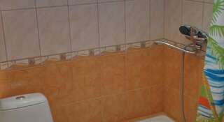 Гостиница Guest House Kazachiy Pereulok Геленджик Классический трехместный номер-2